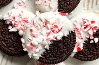 PEPPERMINT OREOS – The Southern Lady Cooks