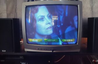 4 reasons I’m never unplugging my old CRT