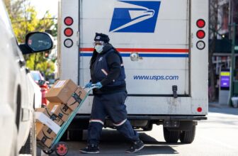 Amazon’s new USPS deal will see postal deliveries cut by 20 percent
