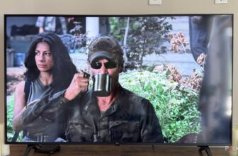 This wildly underrated 2010s alien-invasion series is finally on Netflix