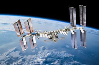 ISS Astronauts Had To Shelter In Place In The SpaceX Dragon Capsule Because Of An Air Leak